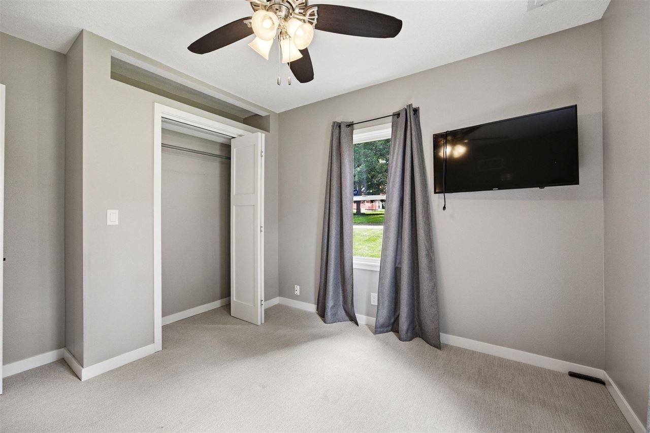 2112 F Street Iowa City IA 52245