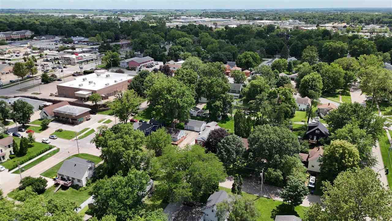 2112 F Street Iowa City IA 52245