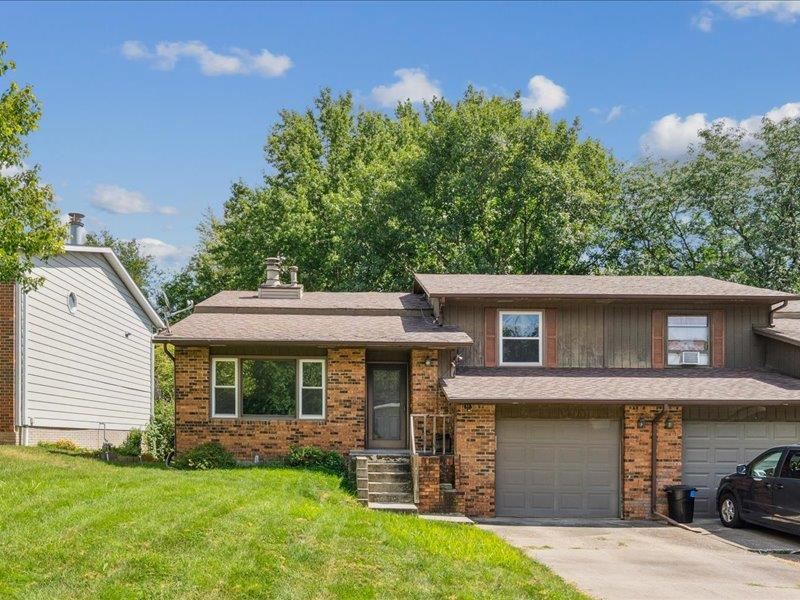 1912 North Ridge Drive Coralville IA 52241