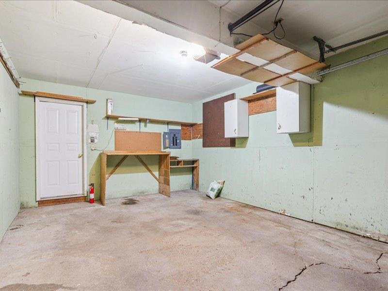 1912 North Ridge Drive Coralville IA 52241