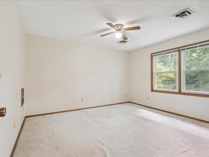 1912 North Ridge Drive Coralville IA 52241