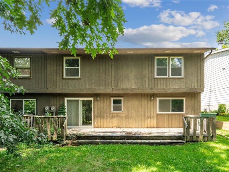 1912 North Ridge Drive Coralville IA 52241