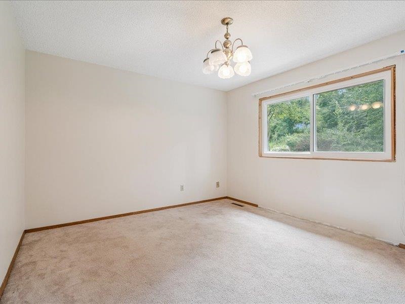 1912 North Ridge Drive Coralville IA 52241