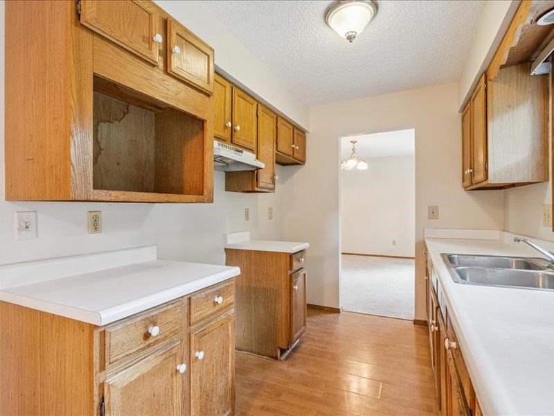 1912 North Ridge Drive Coralville IA 52241