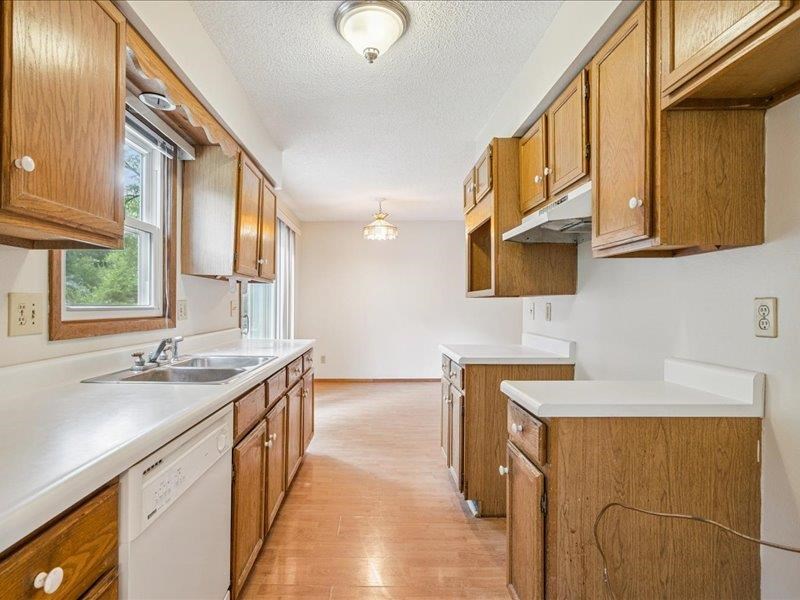 1912 North Ridge Drive Coralville IA 52241