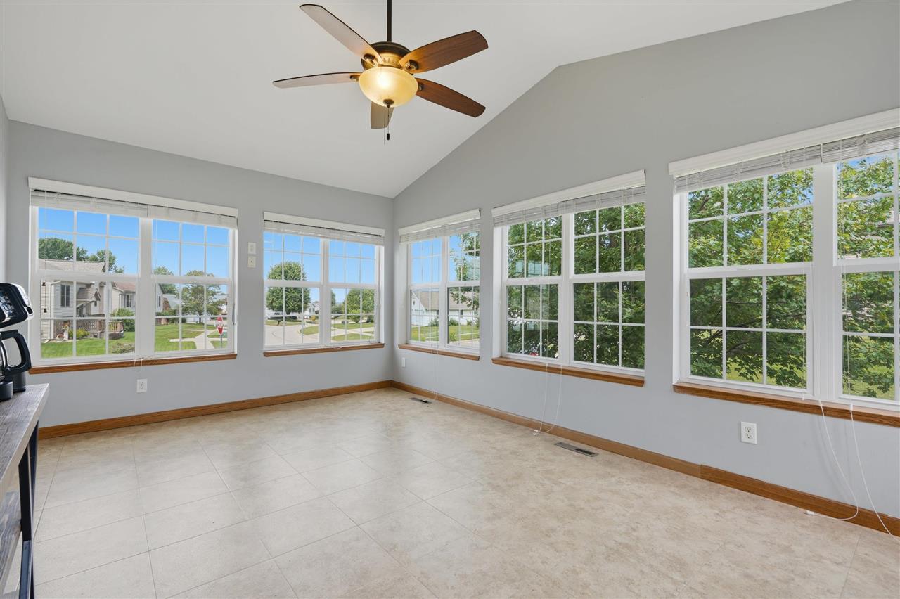 801 Hampton Drive Williamsburg IA 52361