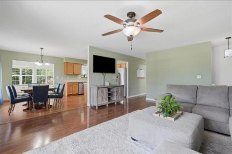 801 Hampton Drive Williamsburg IA 52361