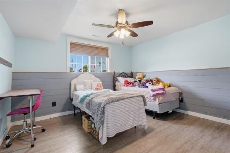 801 Hampton Drive Williamsburg IA 52361