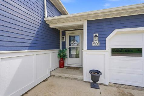 801 Hampton Drive Williamsburg IA 52361
