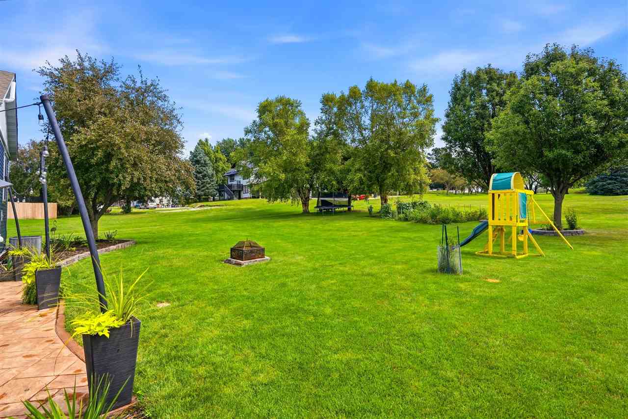 801 Hampton Drive Williamsburg IA 52361