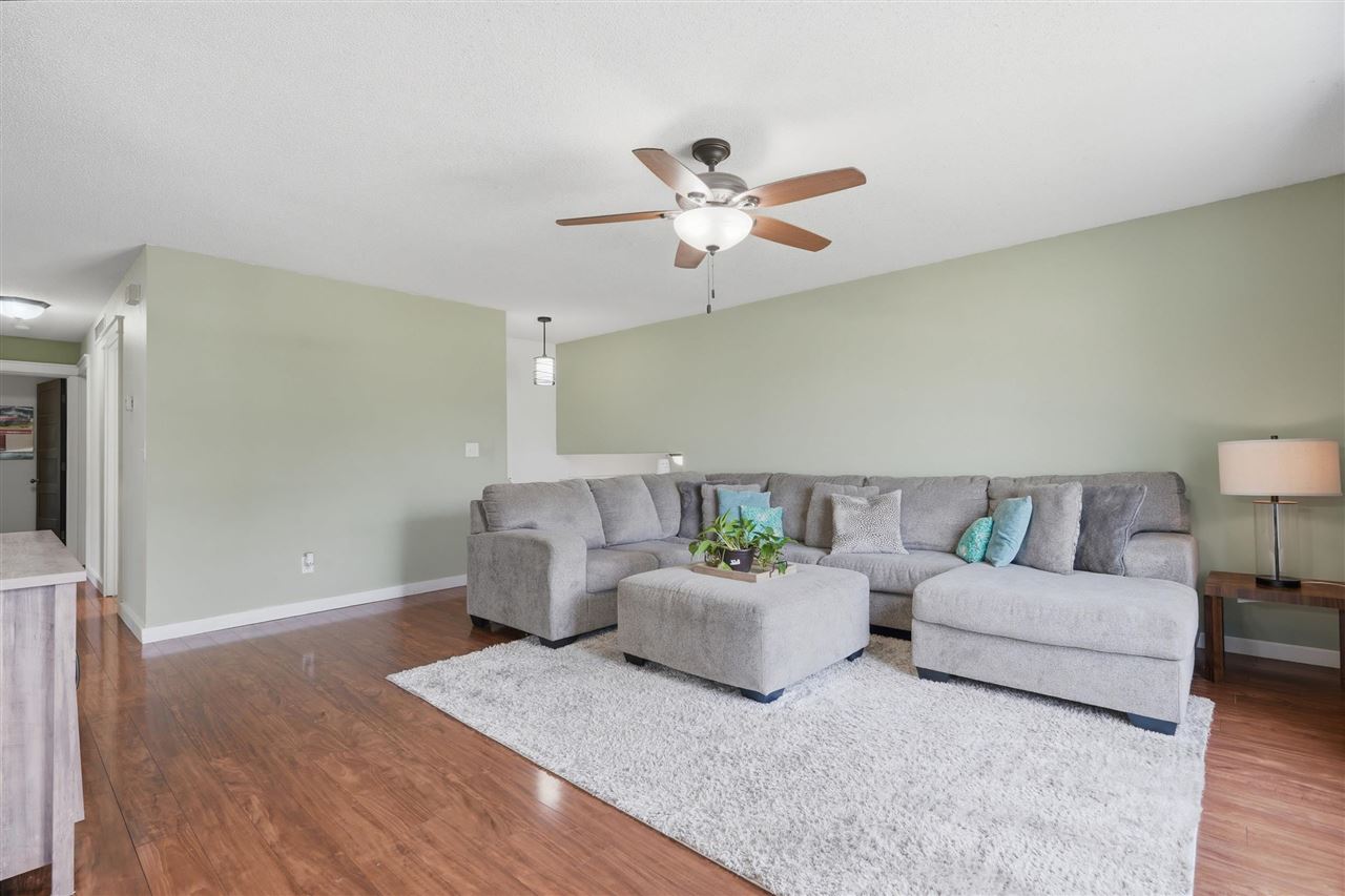 801 Hampton Drive Williamsburg IA 52361