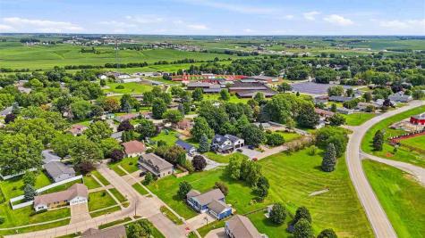 801 Hampton Drive Williamsburg IA 52361