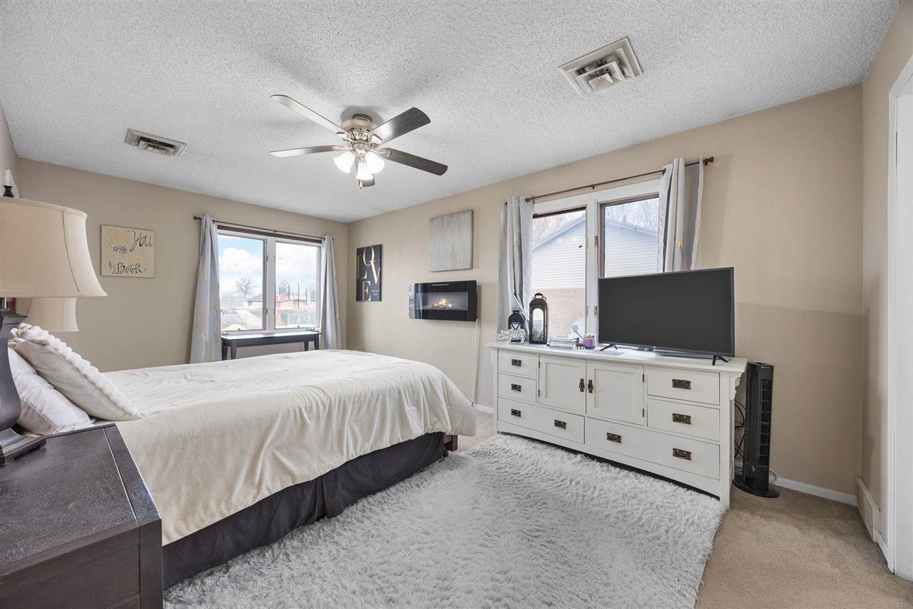 1602 Dover Street Iowa City IA 52240