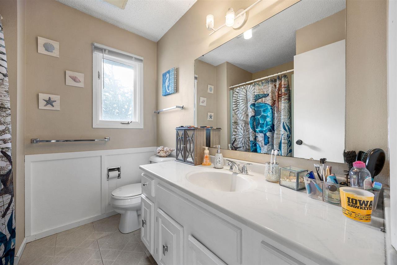 1602 Dover Street Iowa City IA 52240