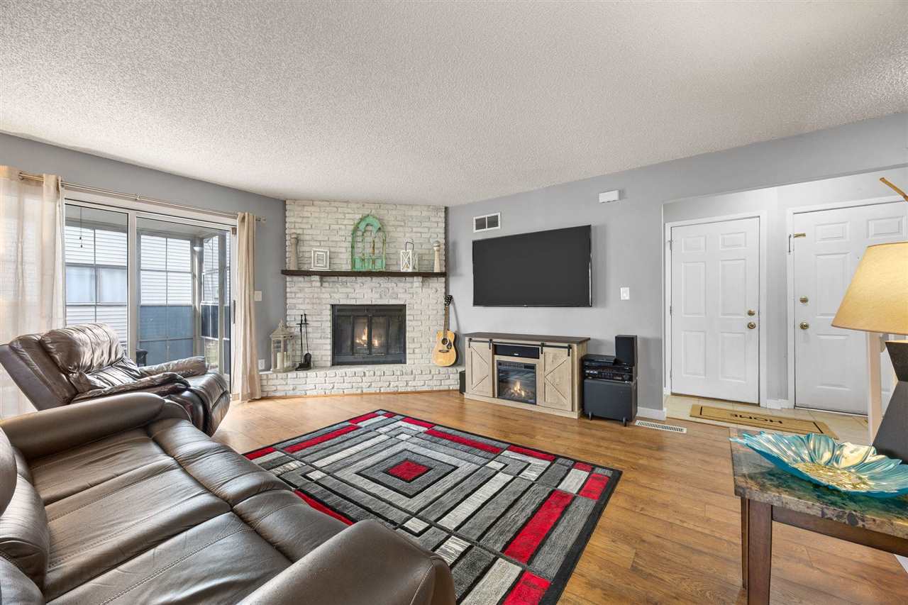 1602 Dover Street Iowa City IA 52240