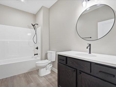 1409 Duncan Drive Muscatine IA 52761