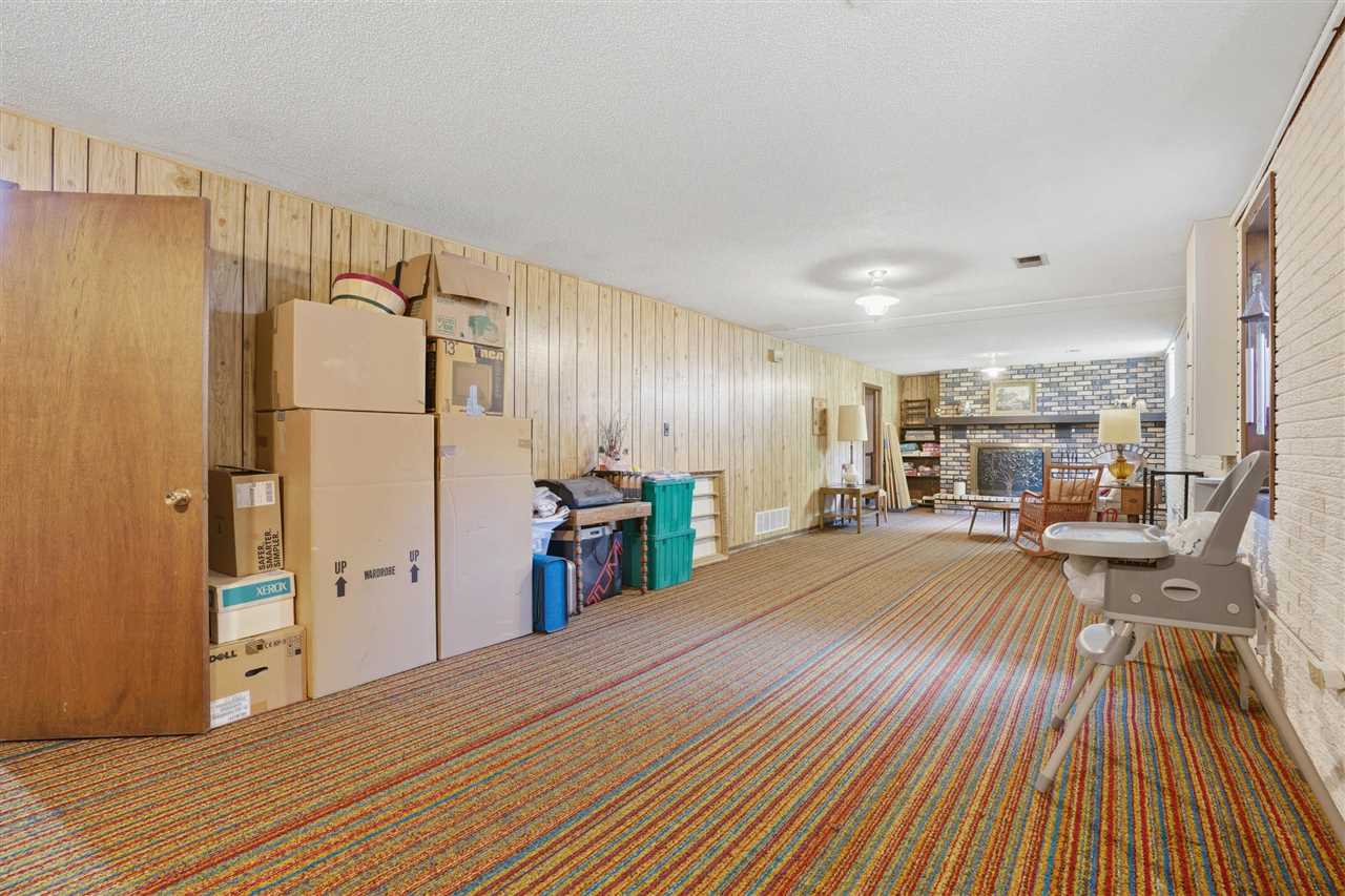 2613 Hillside Drive Iowa City IA 52245