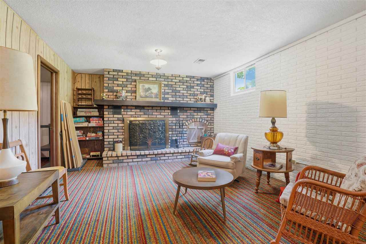 2613 Hillside Drive Iowa City IA 52245
