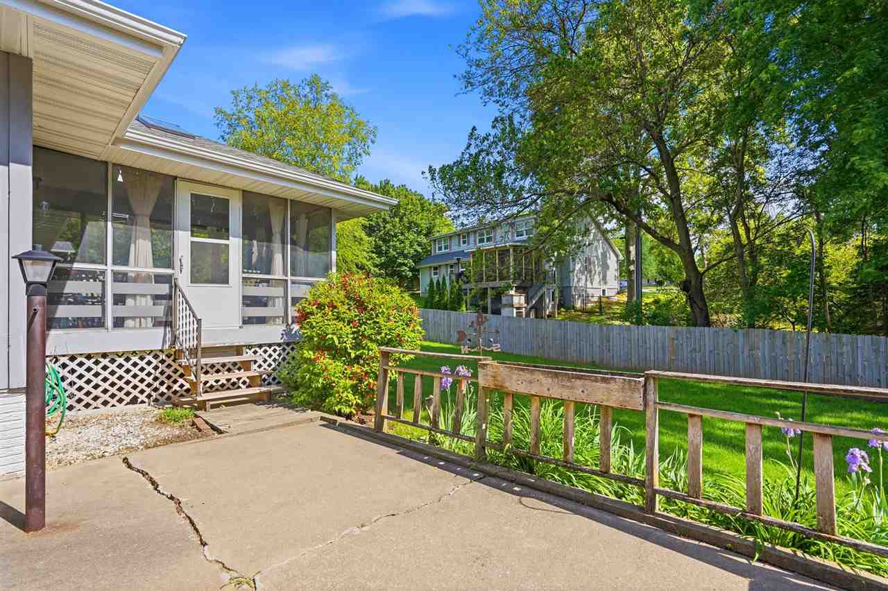 2613 Hillside Drive Iowa City IA 52245