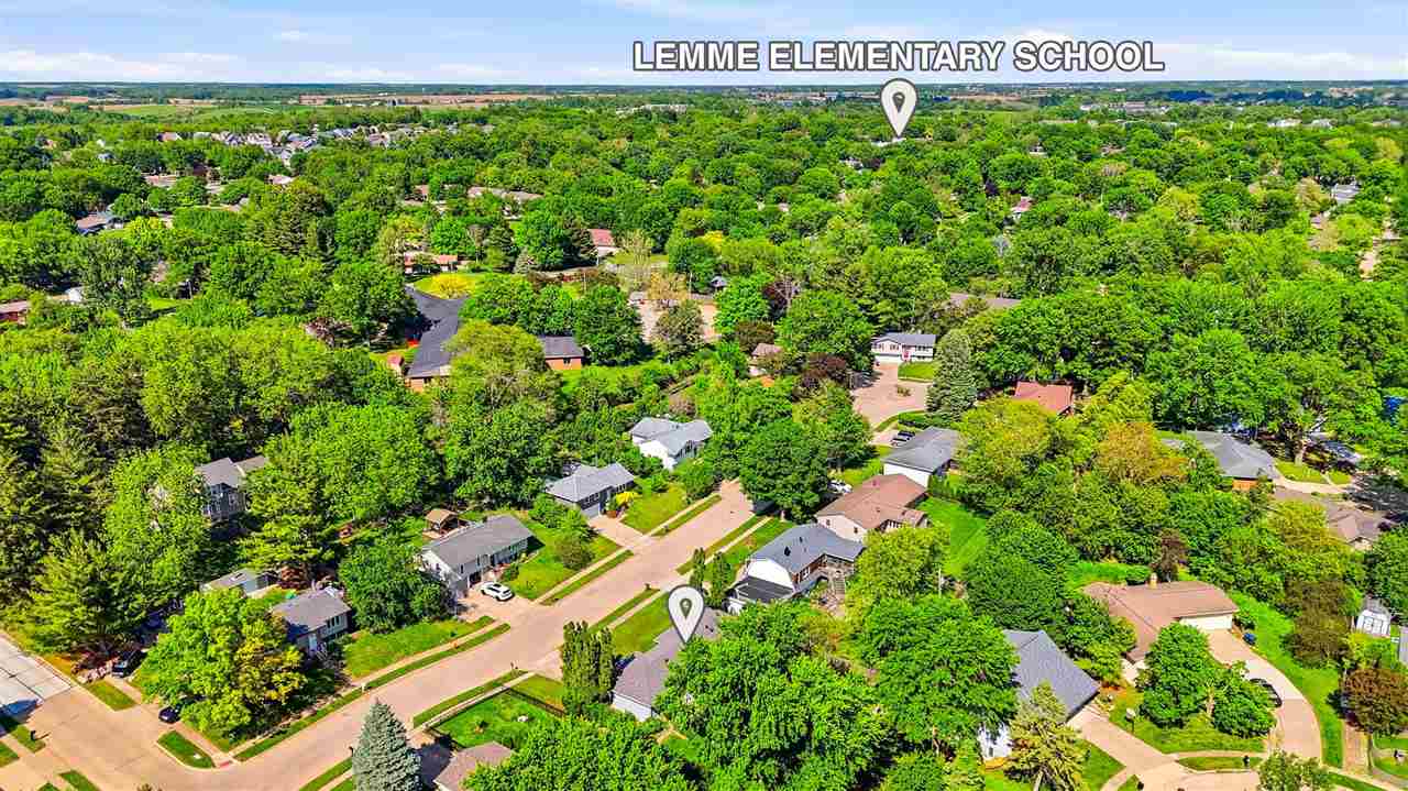 2613 Hillside Drive Iowa City IA 52245