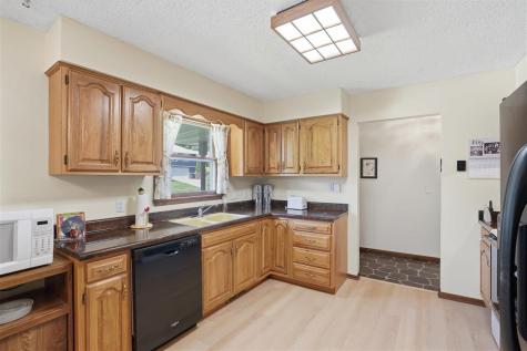 2613 Hillside Drive Iowa City IA 52245