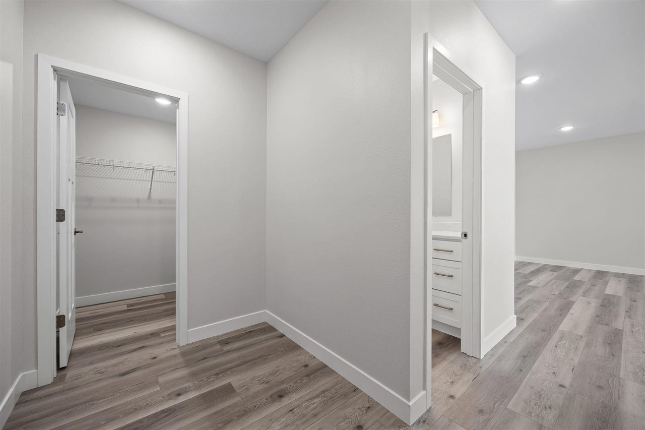 706 Silver Lane Iowa City IA 52245