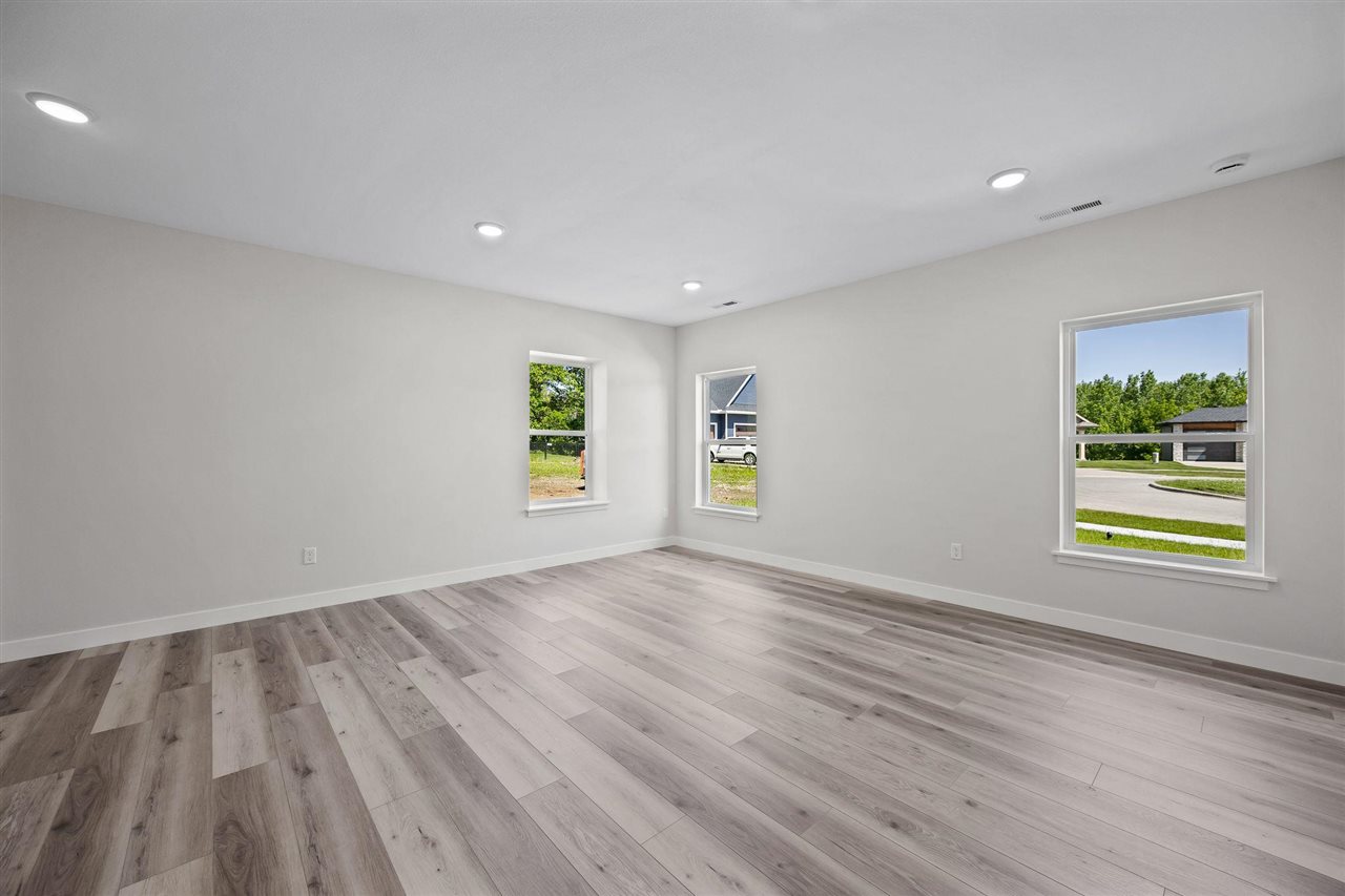 706 Silver Lane Iowa City IA 52245