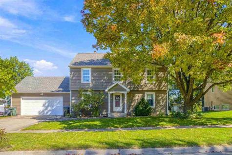 1242 Duck Creek Drive Iowa City IA 52246