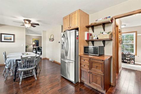 1242 Duck Creek Drive Iowa City IA 52246