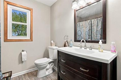 1242 Duck Creek Drive Iowa City IA 52246