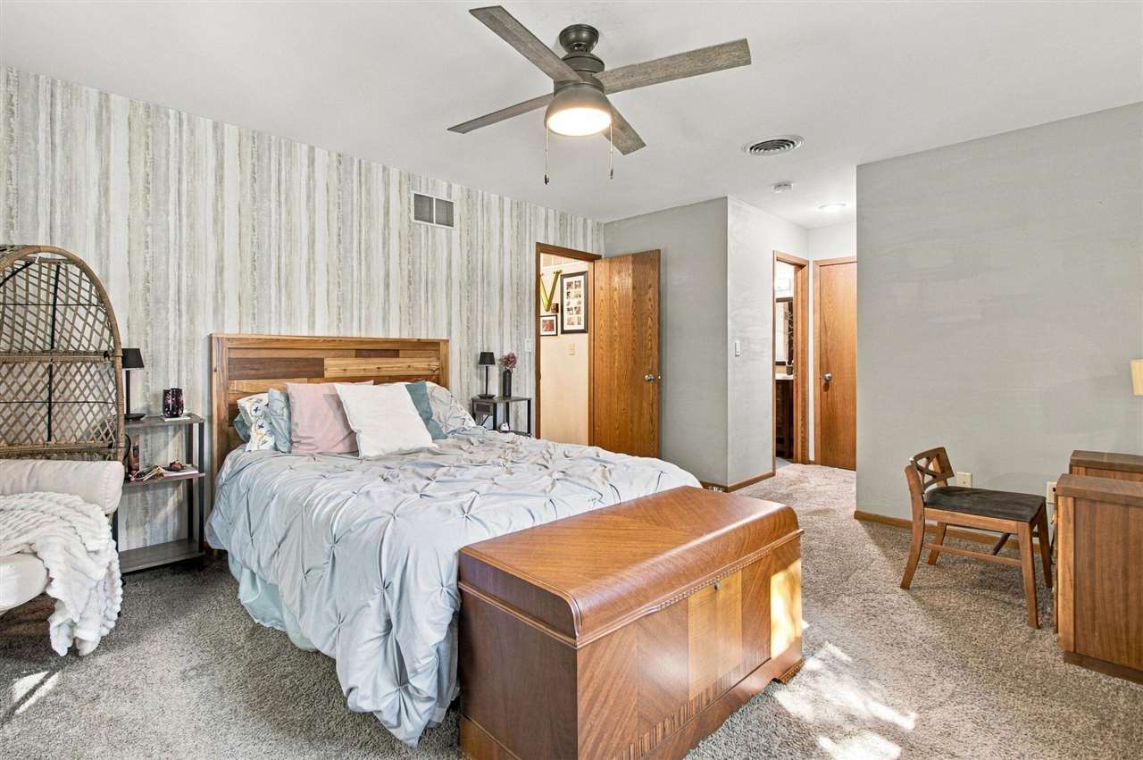 1242 Duck Creek Drive Iowa City IA 52246