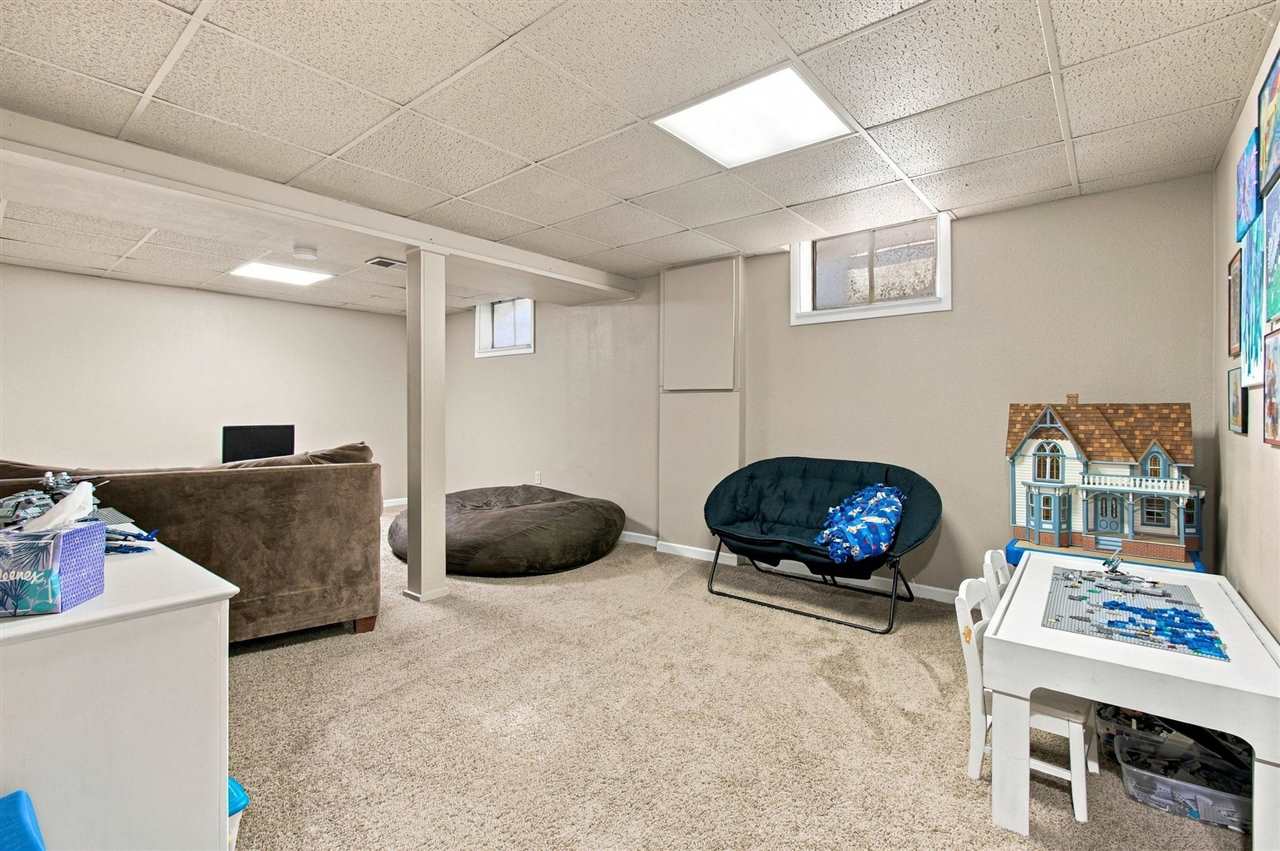 1242 Duck Creek Drive Iowa City IA 52246