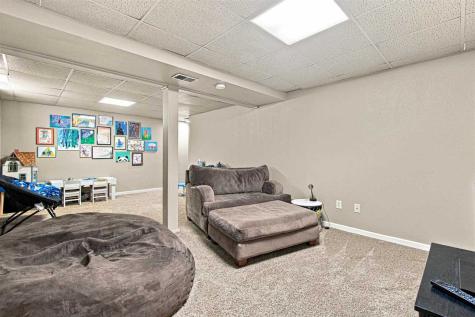 1242 Duck Creek Drive Iowa City IA 52246