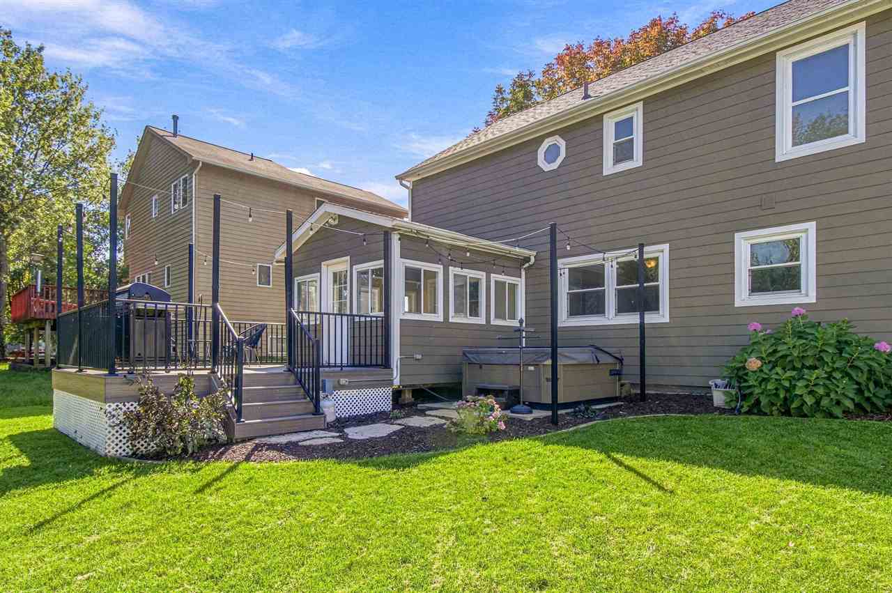 1242 Duck Creek Drive Iowa City IA 52246