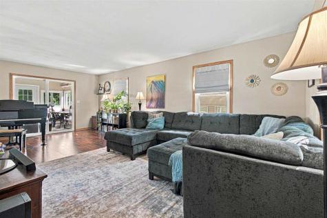1242 Duck Creek Drive Iowa City IA 52246