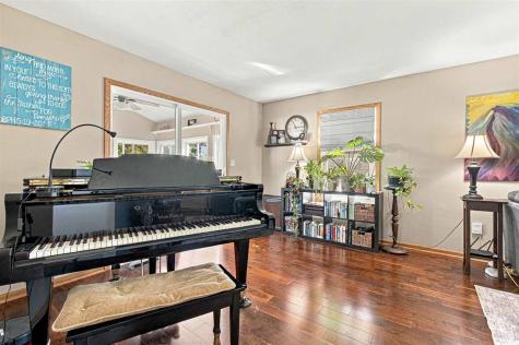1242 Duck Creek Drive Iowa City IA 52246