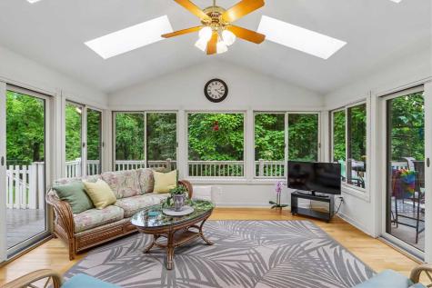 1934 Meadow Ridge Lane Iowa City IA 52245
