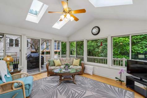 1934 Meadow Ridge Lane Iowa City IA 52245