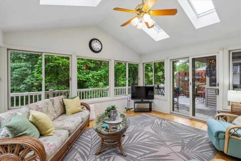 1934 Meadow Ridge Lane Iowa City IA 52245