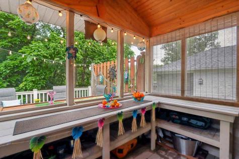 1934 Meadow Ridge Lane Iowa City IA 52245