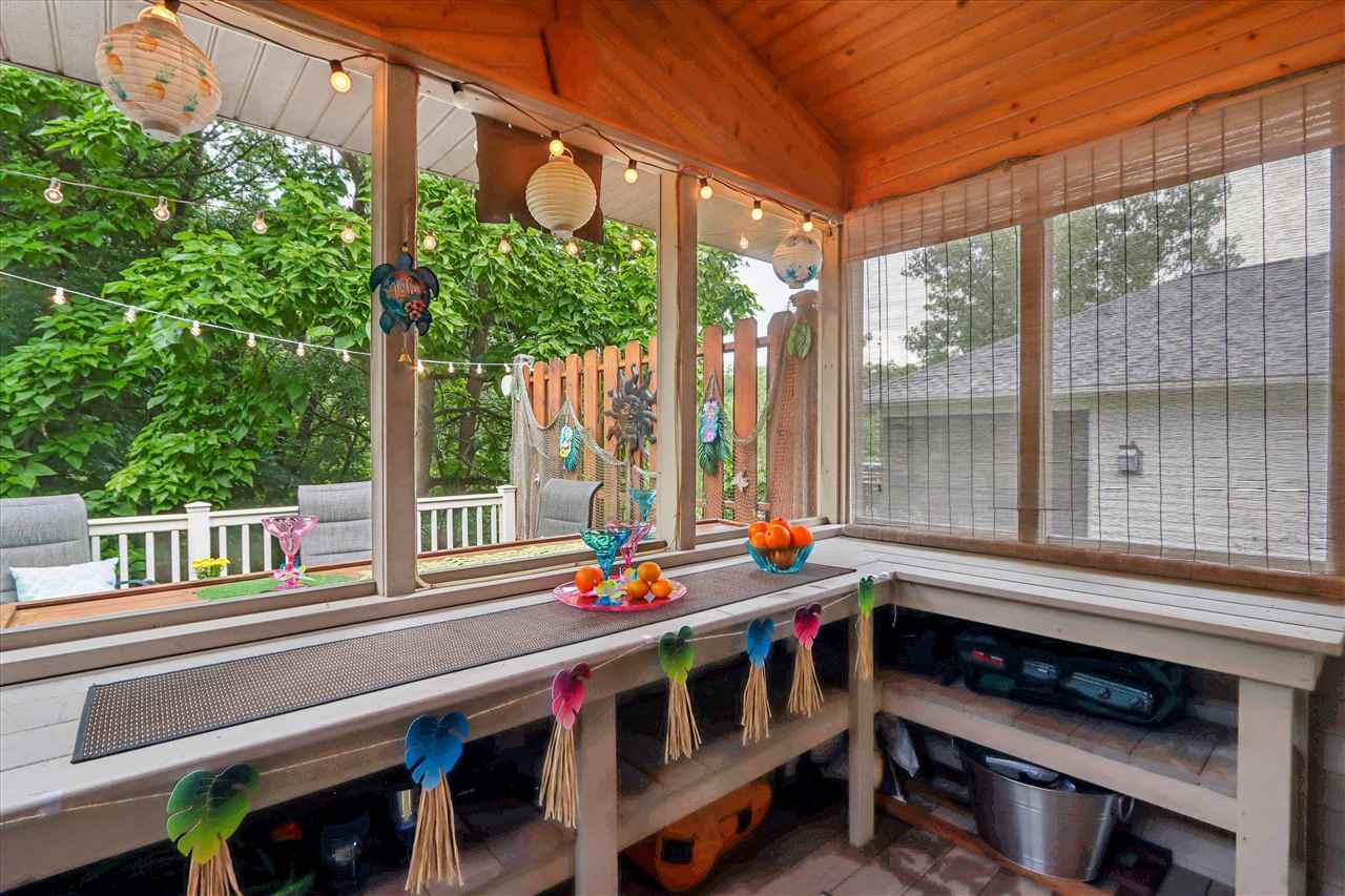 1934 Meadow Ridge Lane Iowa City IA 52245