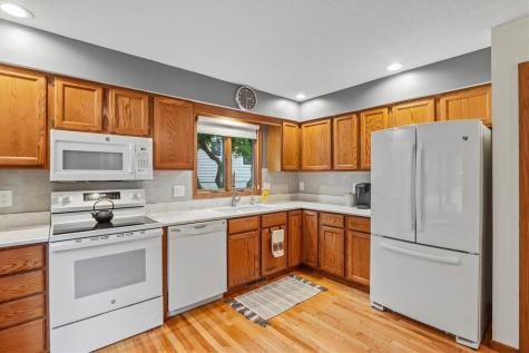 1934 Meadow Ridge Lane Iowa City IA 52245