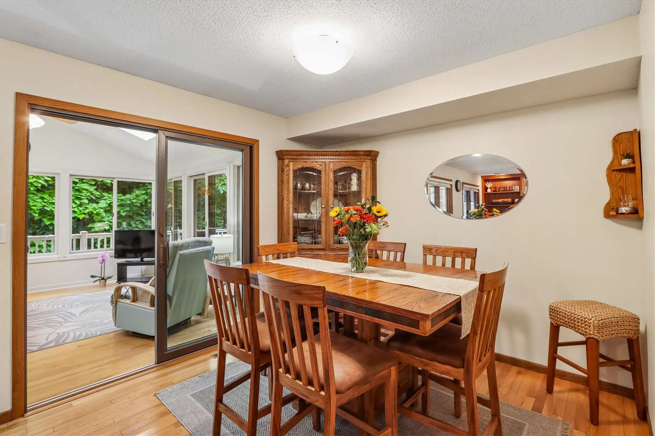 1934 Meadow Ridge Lane Iowa City IA 52245