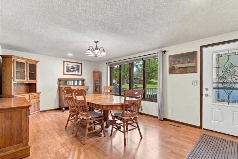 531 Harrison Victor IA 52347