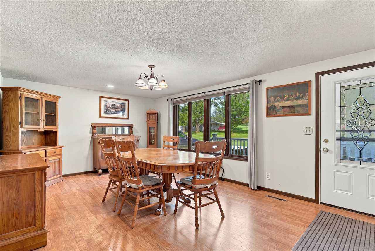 531 Harrison Victor IA 52347