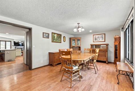 531 Harrison Victor IA 52347