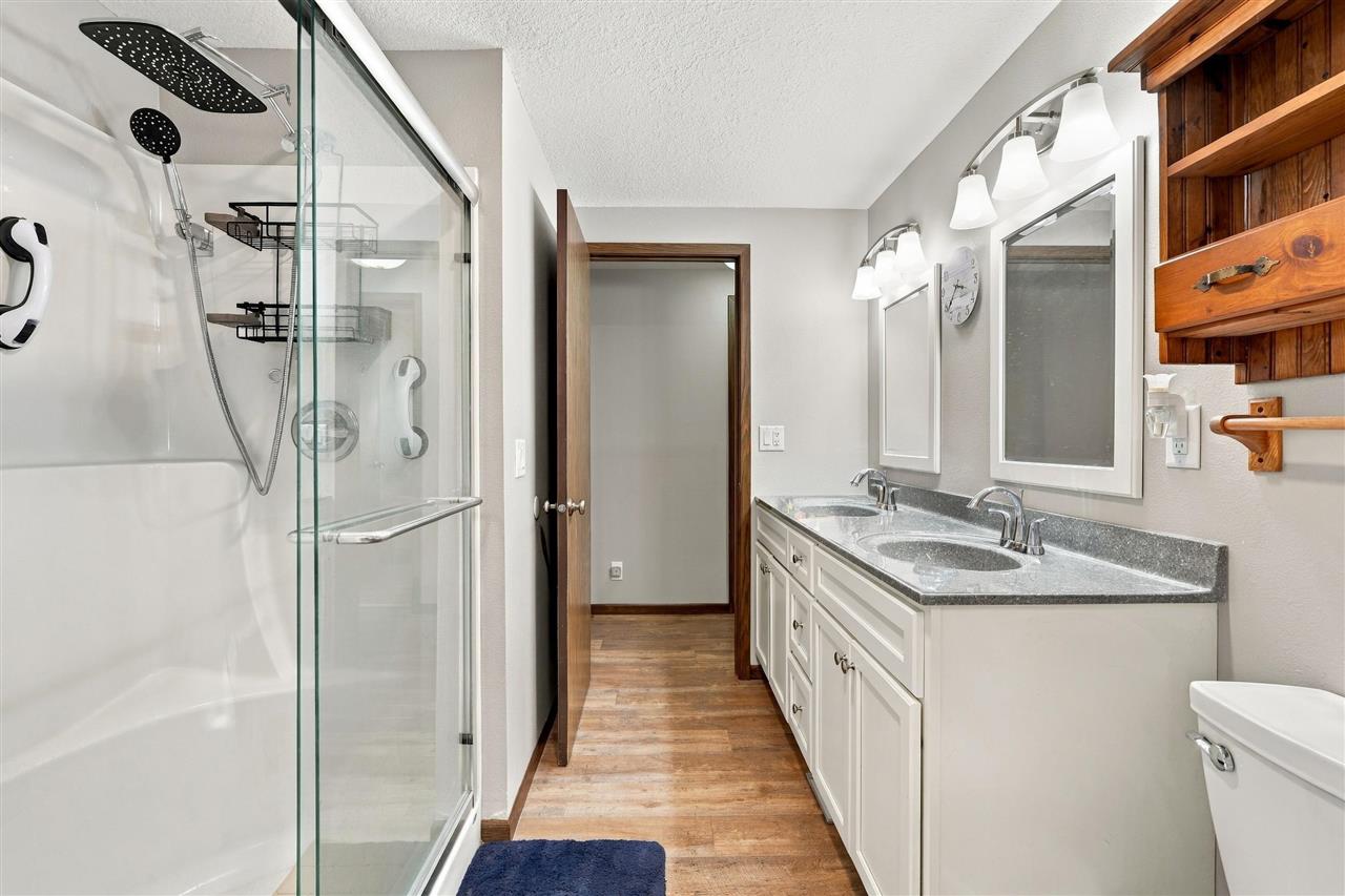 531 Harrison Victor IA 52347