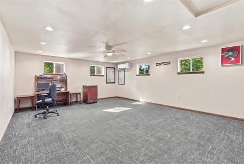 531 Harrison Victor IA 52347