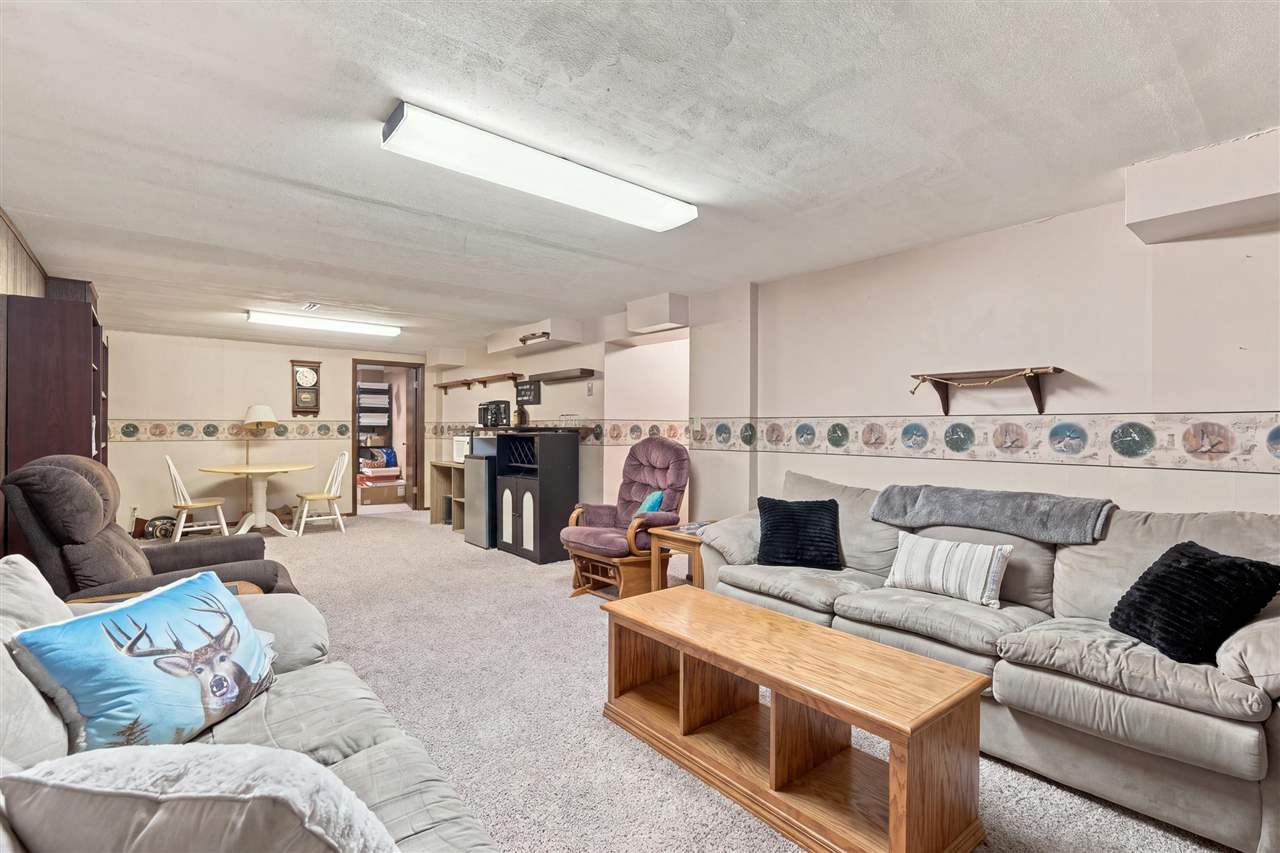 531 Harrison Victor IA 52347