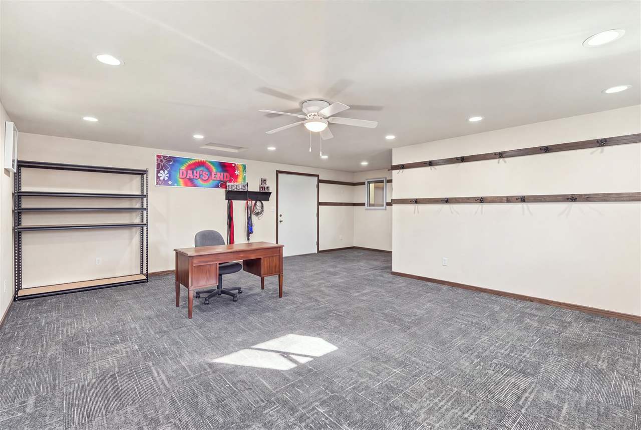 531 Harrison Victor IA 52347
